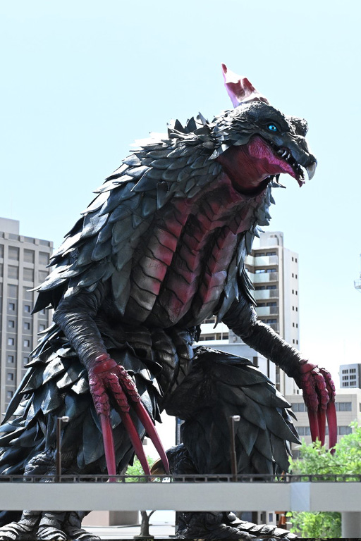 Therizirus